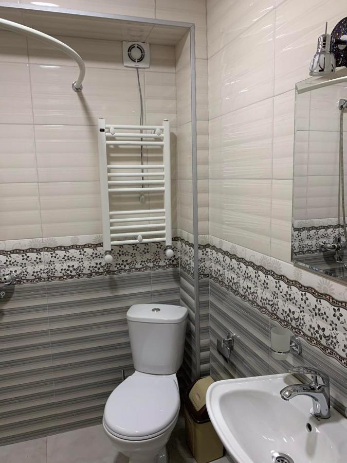 Art Hole Bed & Breakfast Кутаиси Екстериор снимка